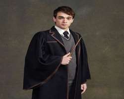 In addition to his films and television appearances, Papac has also performed on stage. His first stage role was as Albus Potter in the show 